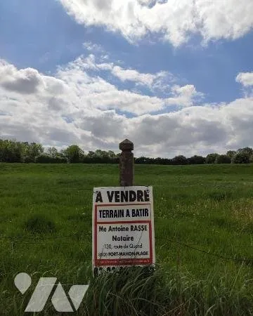 Terrain 2100 m²