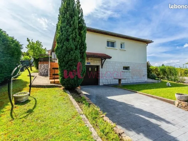 Maison 9 pièces 92 m²