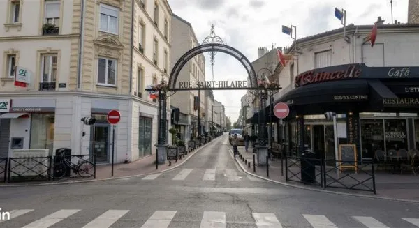 Boutique 155 m² ST MAUR DES FOSSES