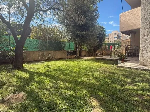 REZ-DE-JARDIN 3 PIECES - 60m2 TERRASSE - JARDIN - PARKING P