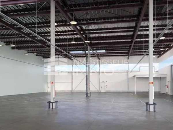 Entrepôt 1000 m²