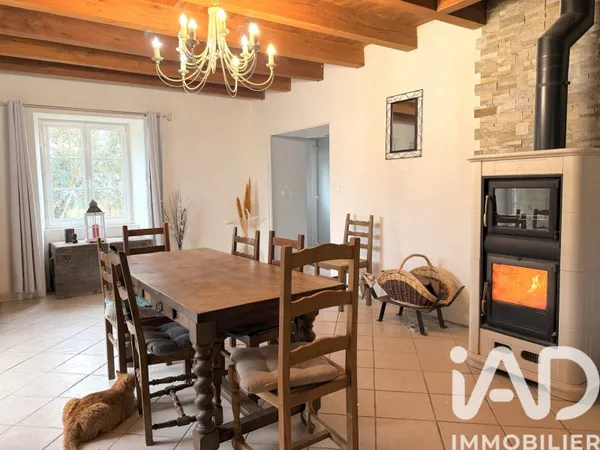 Maison 5 pièces 145 m²