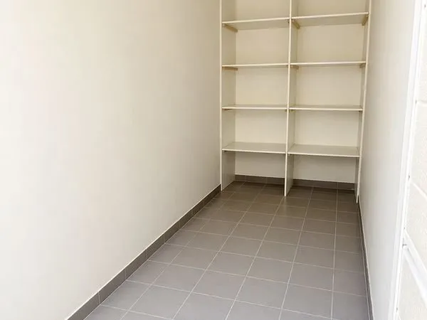Garage / Box à louer Centre Ville Melun