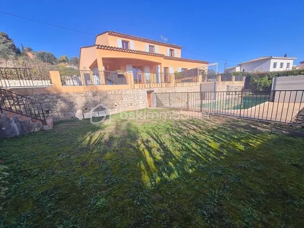Maison 5 pièces - 114 m² - Jardin 500 m² - Piscine - Entre Antibes et Cannes