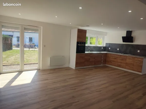 🏡 Maison entièrement rénovée - 110 m² - Garage