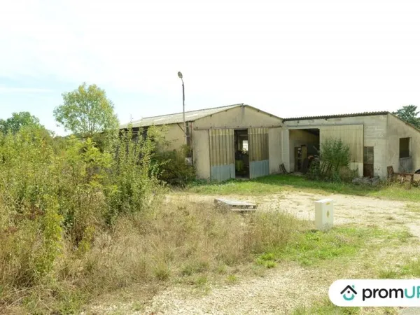 Terrain constructible de 4600 m2 à FLORESSAS