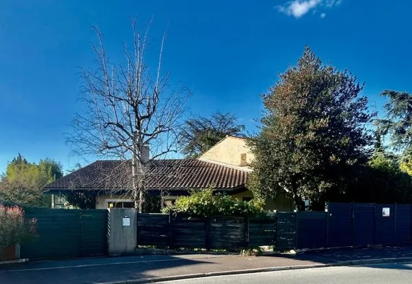Grande maison avec jardin et garage secteur Aussillon les Auques