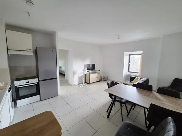 PROCHE GARE NANGIS - APPARTEMENT MEUBLE DE TYPE T2 47M² ENVIRON