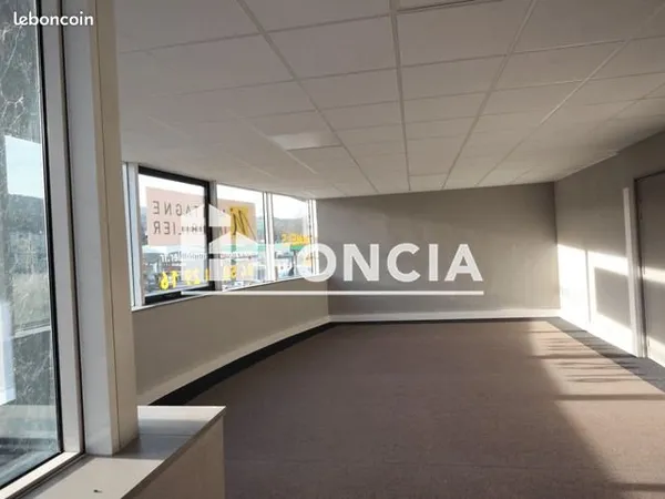 Local commercial 54 m²