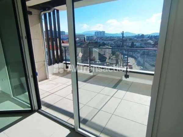 2 pièces terrasse proche de Borély