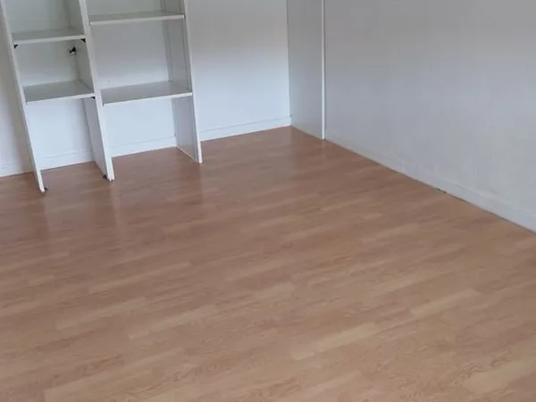 Local professionnel 30m2 Canet plage