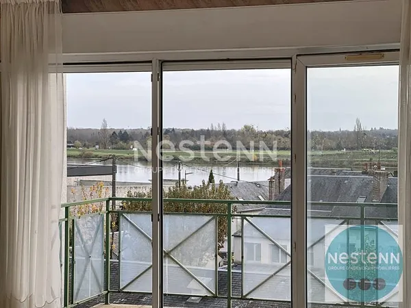 Au coeur de Blois Bel appartement avec terrasse plein sud, séjour spacieux, 3 chambres, cuisine équi