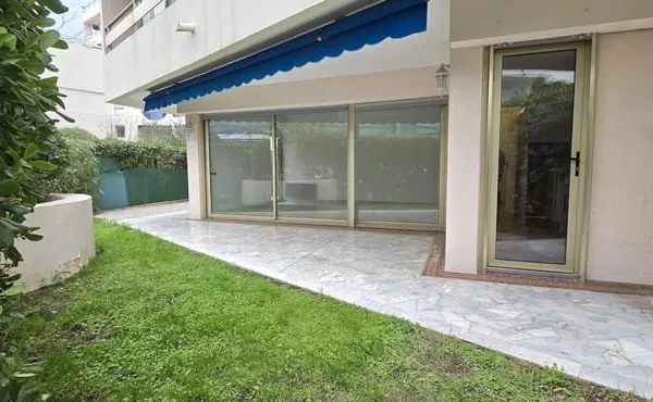 CAGNES SUR MER : 2 PIECES AVEC JARDIN !