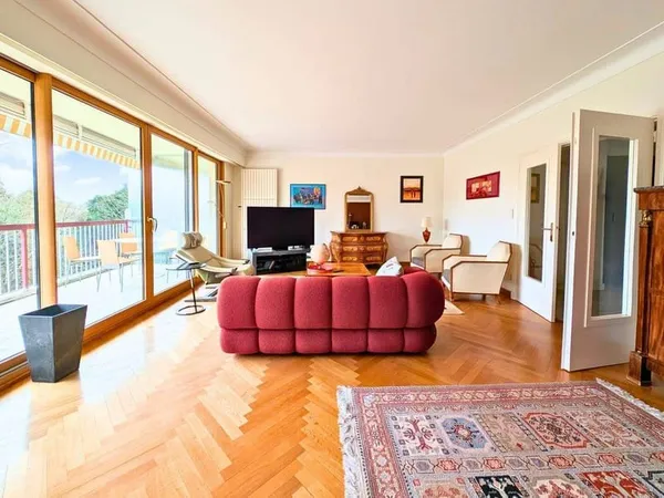 Appartement 6 pièces 157 m²