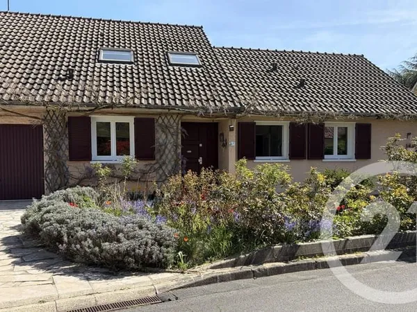 Maison 5 pièces 146 m²