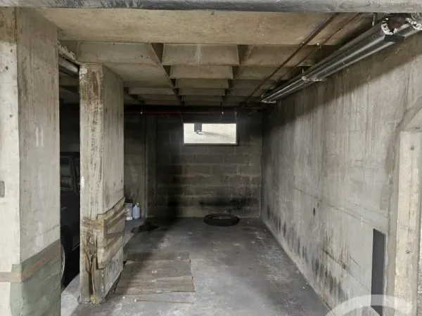 Parking 11 m²