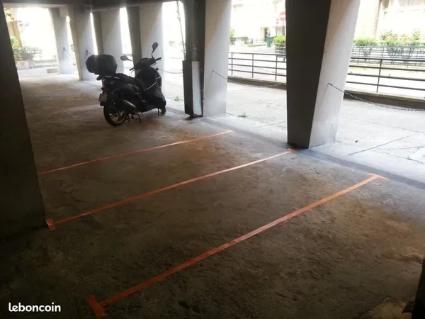 Place parking 2 roues