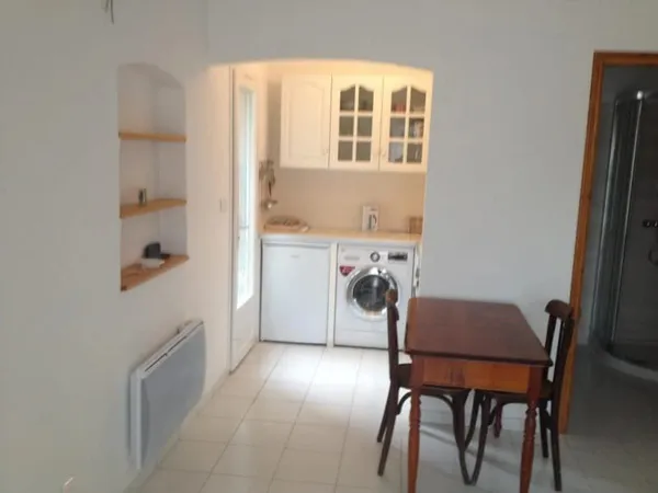 Studio 1 pièce 21 m²