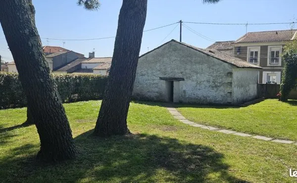 Maison à rénover centre bourg - LISTRAC MEDOC