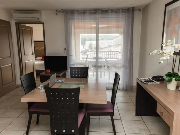 Aix-Rousset : Appartement meublé 1 chambre séparée 45m2 - l