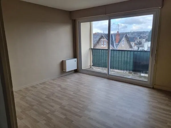 APPARTEMENT 3 PIECES PROCHE CENTRE