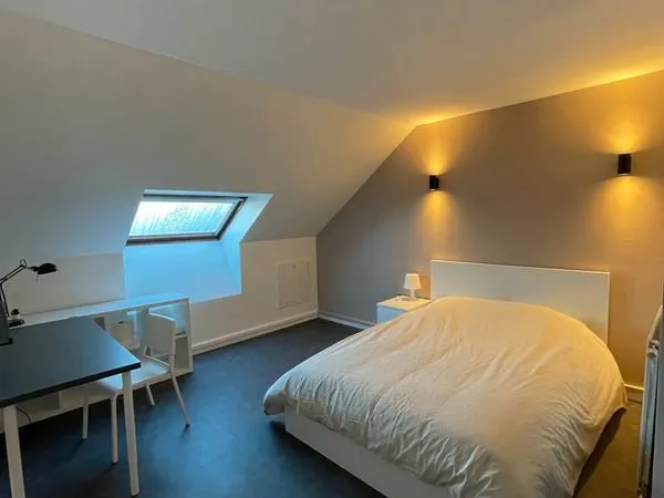 Duplex T4 meublé 90m², Centre Evry-Courcouronnes, Idéal famille ou investisseur, Parking inclus