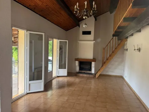 Maison 3 pièces 95 m²