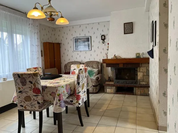 Maison de ville avec 3 chambres et jardin