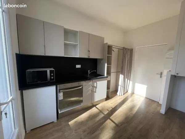 Studio 1 pièce 16 m²