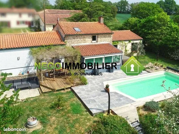Ferme 9 pièces 220 m²