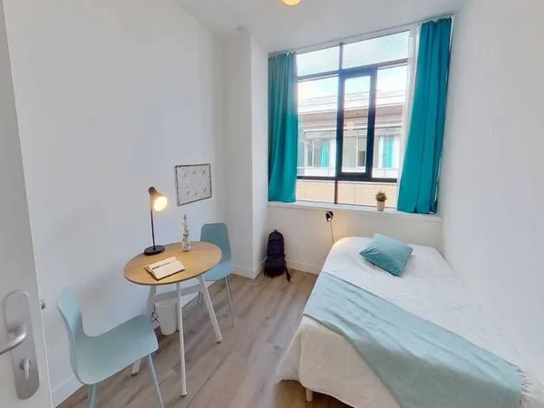 Appartement 8 pièces 180 m²
