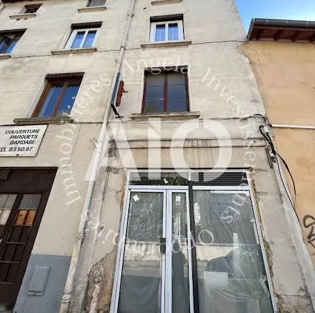 Local 33 m²