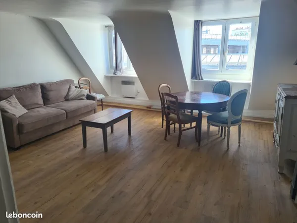 Studio meublé Paris 9eme