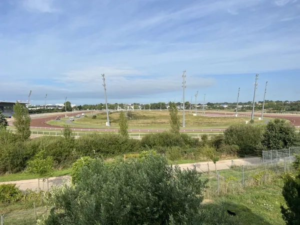 Vends maison 165m² avec sous-sol complet et vue imprenable