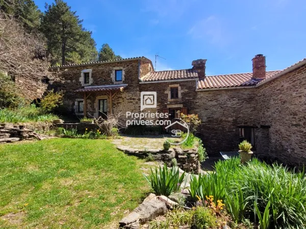Maison 8 pièces 215 m²