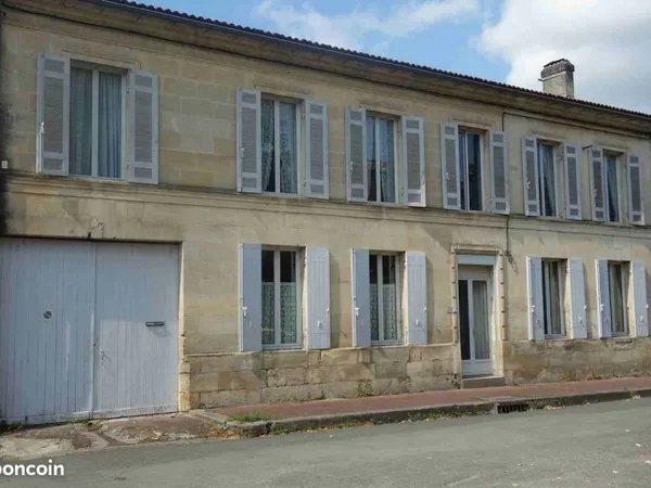Maison 10 pièces 206 m²