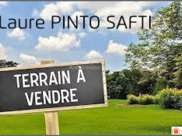 Terrain à bâtir, viabilisé 750m2