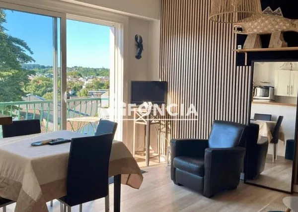 APPARTEMENT 2 PIECES - LA BAULE CENTRE - EXCELLENT ETAT - DERNIER ETAGE