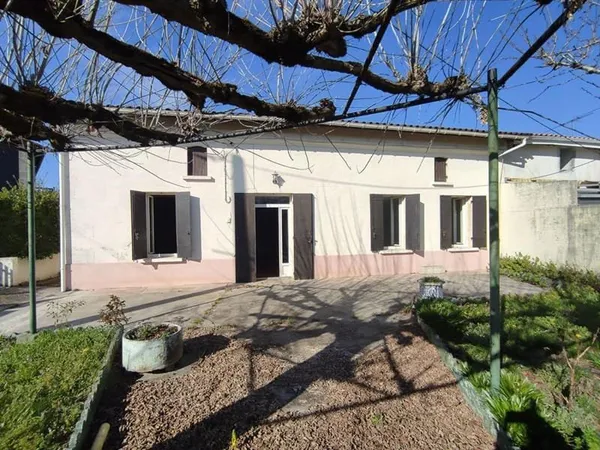 Maison St Laurent d'Arce 4 pièces 116.,7 m2