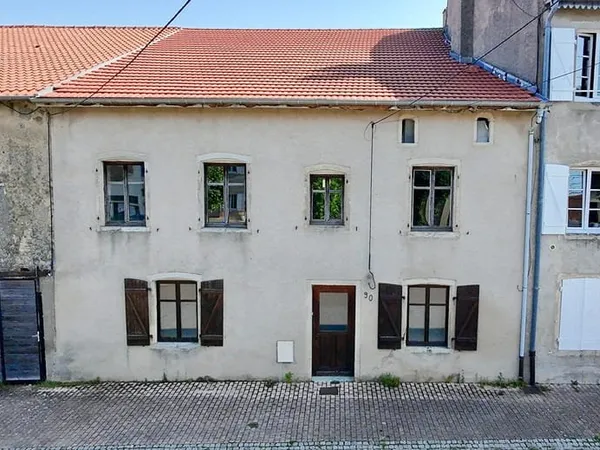 Immeuble de caractère à Courcelles-Chaussy