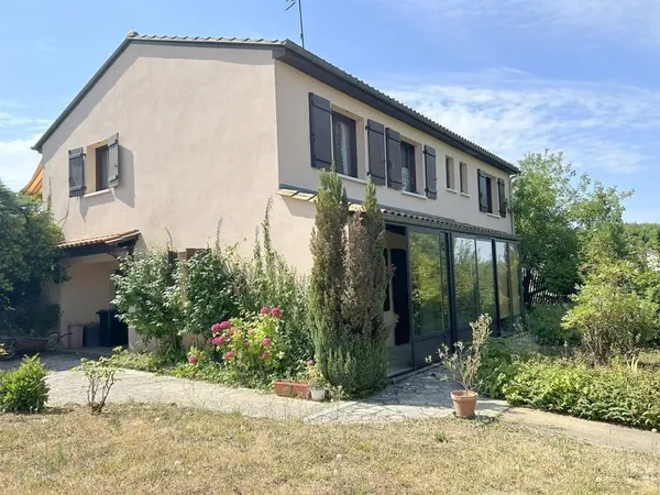 La Rochefoucauld centre à pied