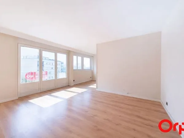 Appartement 4 pièces 82 m²