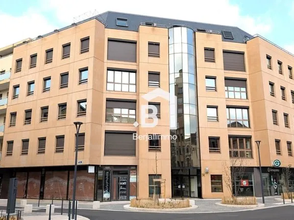Appartement de standing 102m2 Hyper centre Terrasse Pa