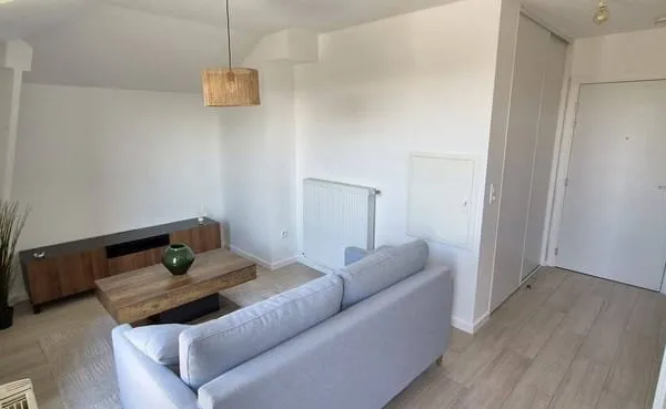 Studio 1 pièce 27 m²