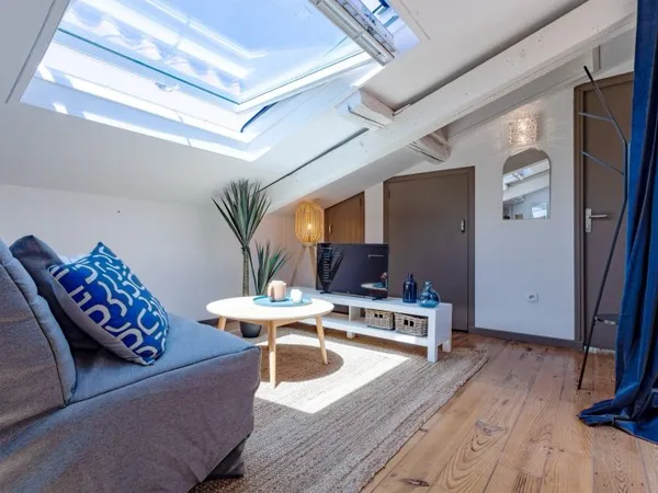 Loue appartement meublé