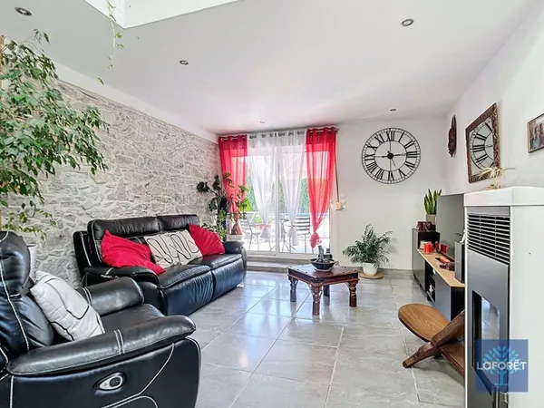 Maison 5 pièces 151 m²