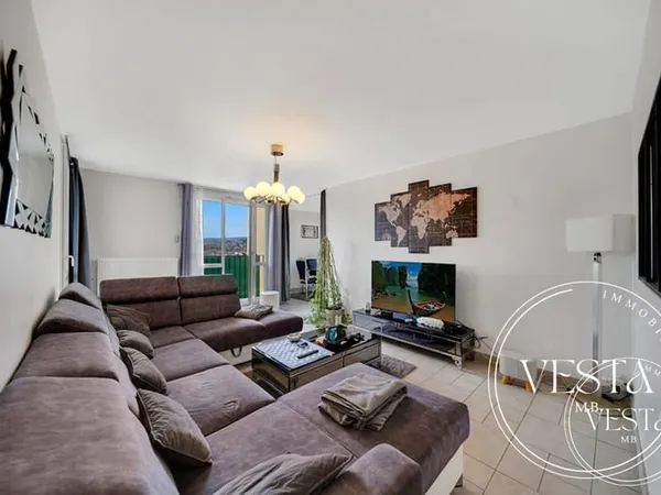 À vendre : Appartement spacieux de 5 pièces