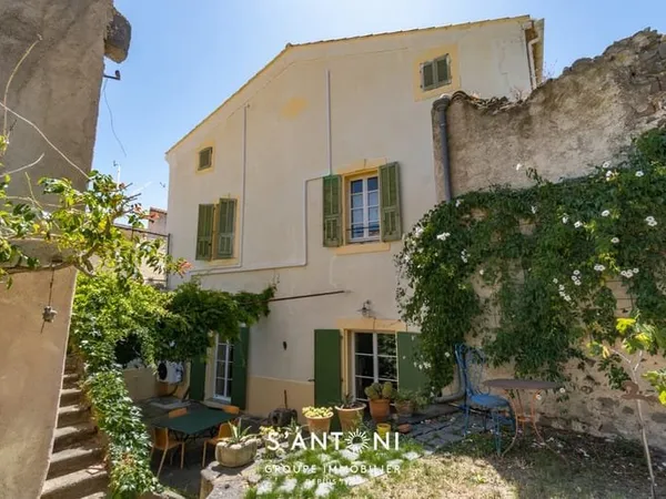 Maison de village