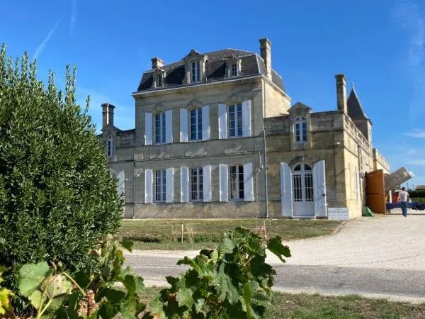 Elégant et lumineux château viticole sans travaux XIXème, Saint Emilion 8ha vignes