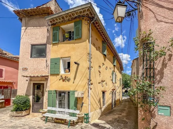 A Vendre à Bedoin charmante Maison de Village de 135m2 avec 3 Chambres.